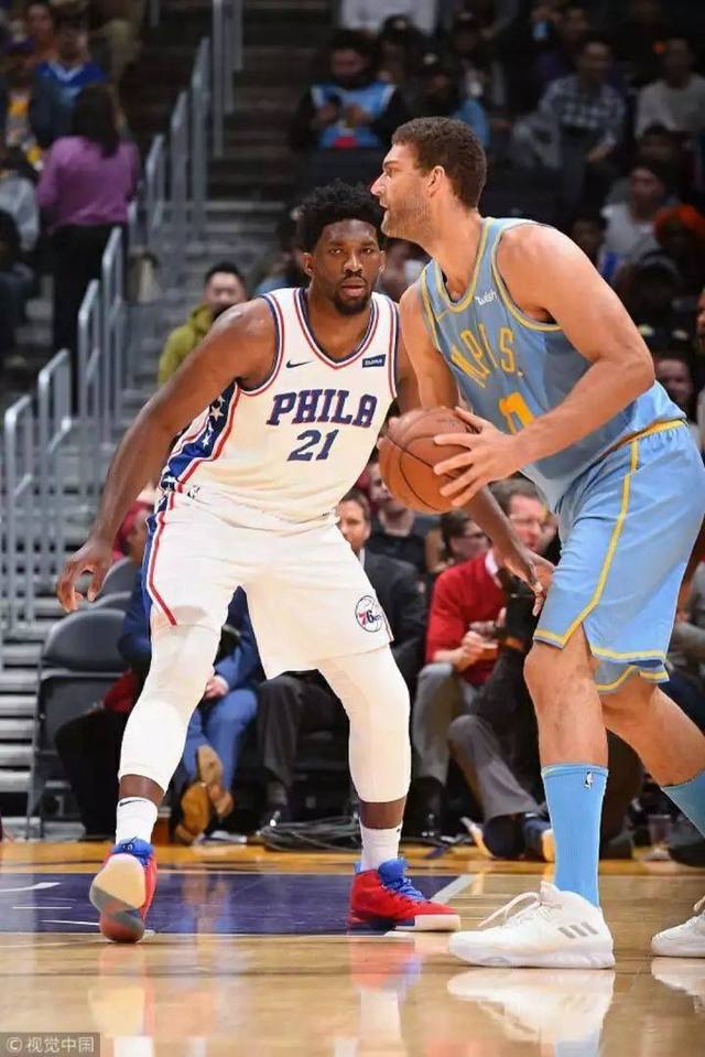 中国足球不 中国足球不